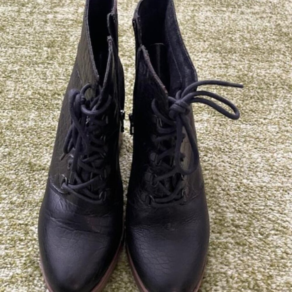 Fabianelli Black Booties - size 9 (3.5 inch heel)